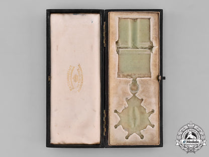 united_kingdom._a_most_honourable_order_of_the_bath,_companion's(_cb)_breast_badge_case_m19_1308