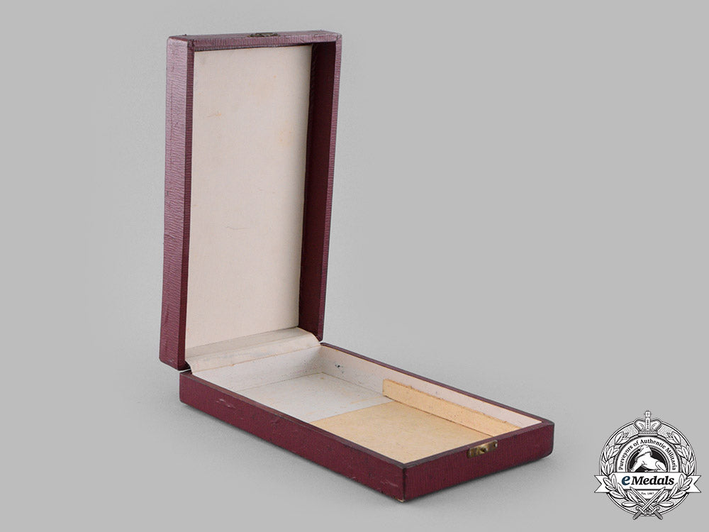 croatia,_independent_state._an_order_of_the_crown_of_king_zvonimir,_i_class_with_oak_leaves_case,_c.1942_m19_13110