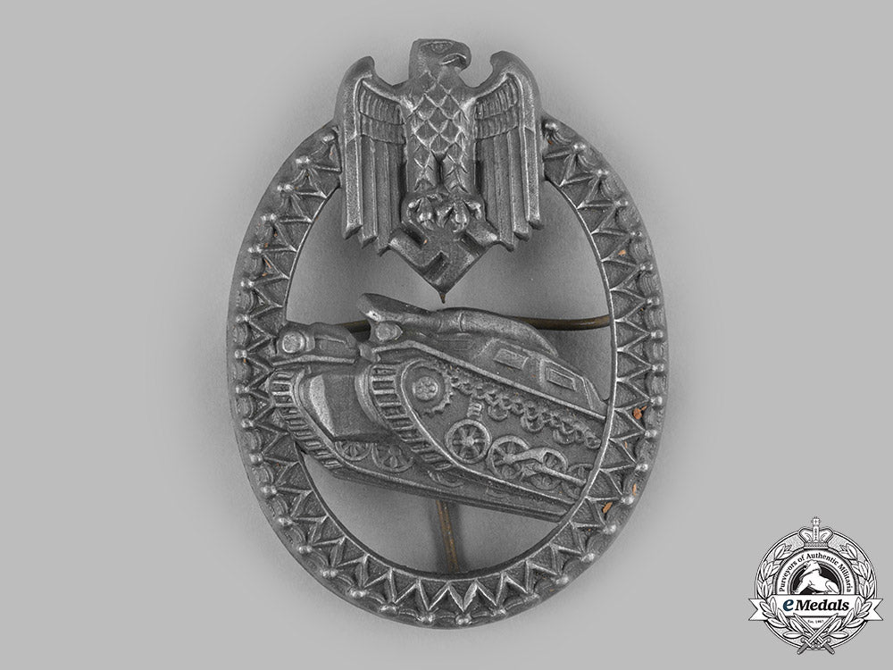 germany,_wehrmacht._an_armoured_marksmanship_lanyard_shield,_grades1-4_m19_13187