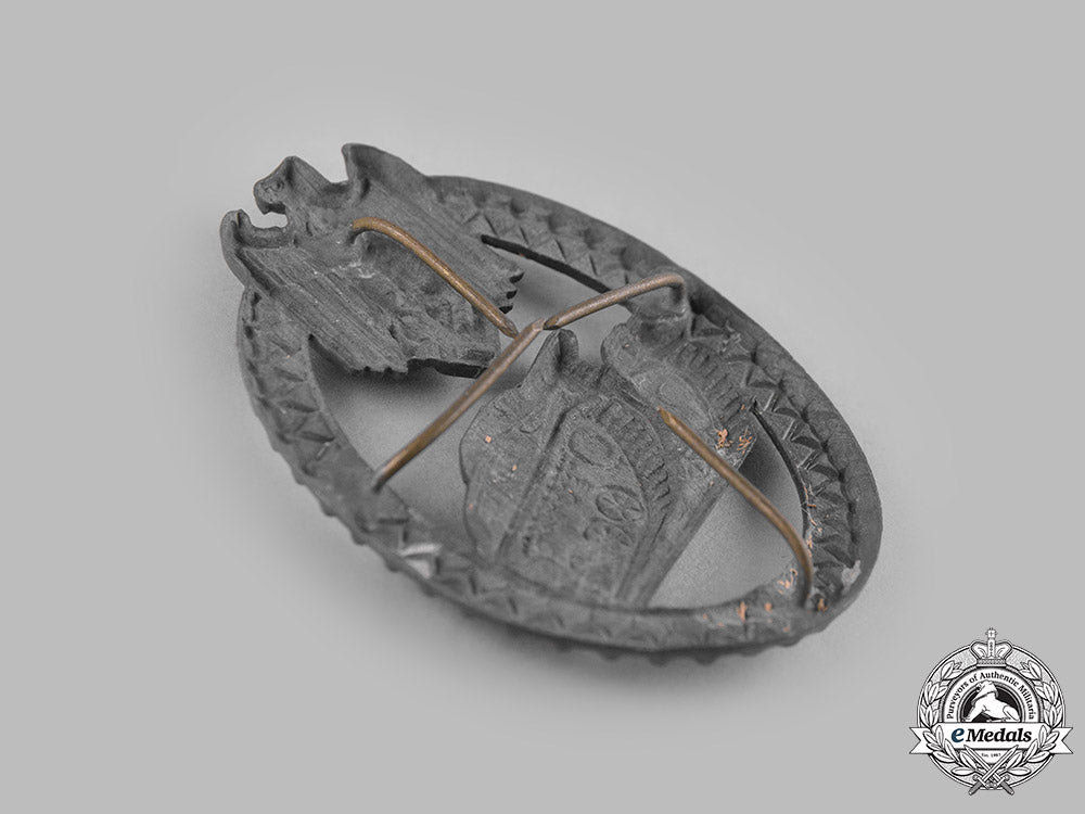 germany,_wehrmacht._an_armoured_marksmanship_lanyard_shield,_grades1-4_m19_13190