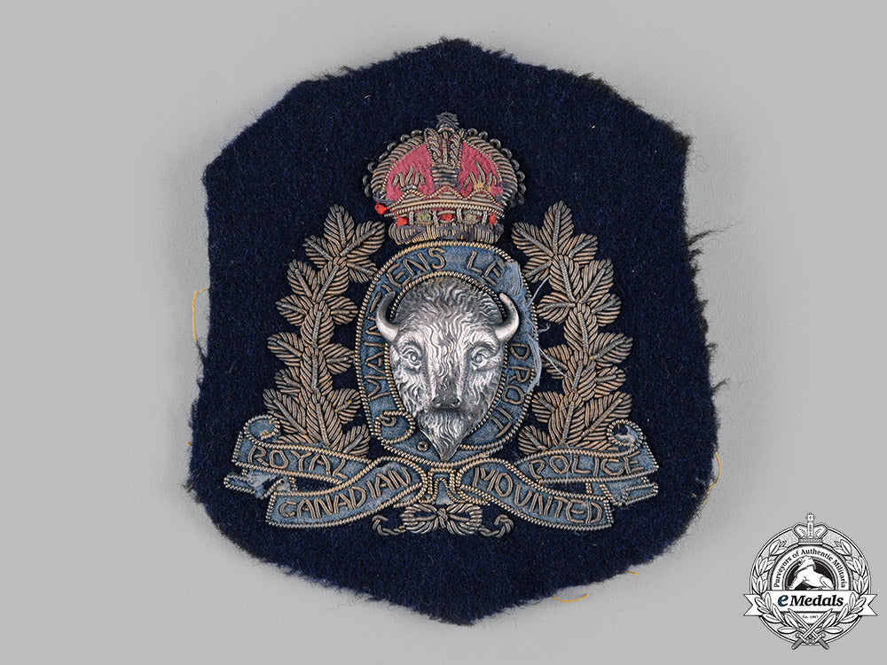 Rcmp Header Canada. A Fine Royal Canadian Mounted Police (Rcmp) Blazer Crest, C.19 ...