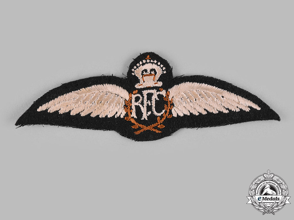 canada._a_royal_flying_corps(_rfc)_camp_borden_pilot's_badge,_c.1917-1918,_published_example_m19_13385