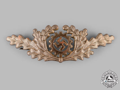 germany,_daf._a_german_labour_front(_daf)_leader’s_visor_cap_cockade_and_wreath_m19_13866