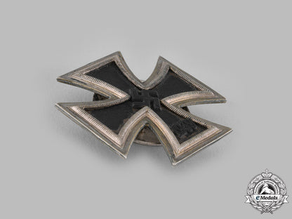 germany,_wehrmacht._a1939_iron_cross_i_class_by_paul_meybauer,_with_case,_dietrich_maerz_collection_m19_13922