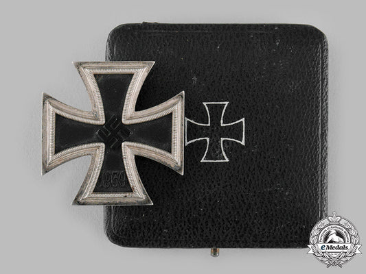 germany,_wehrmacht._a1939_iron_cross_i_class_by_wilhelm_deumer,_with_case,_dietrich_maerz_collection_m19_13937