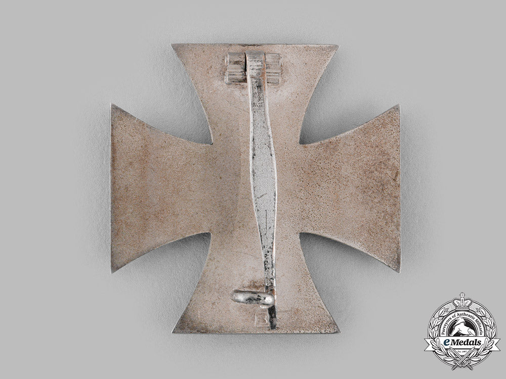 germany,_wehrmacht._a1939_iron_cross_i_class_by_wilhelm_deumer,_with_case,_dietrich_maerz_collection_m19_13940