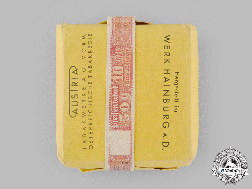 germany,_third_reich._a_package_of_loose_leaf_tobacco_by_tabakwerke_ag_m19_14098