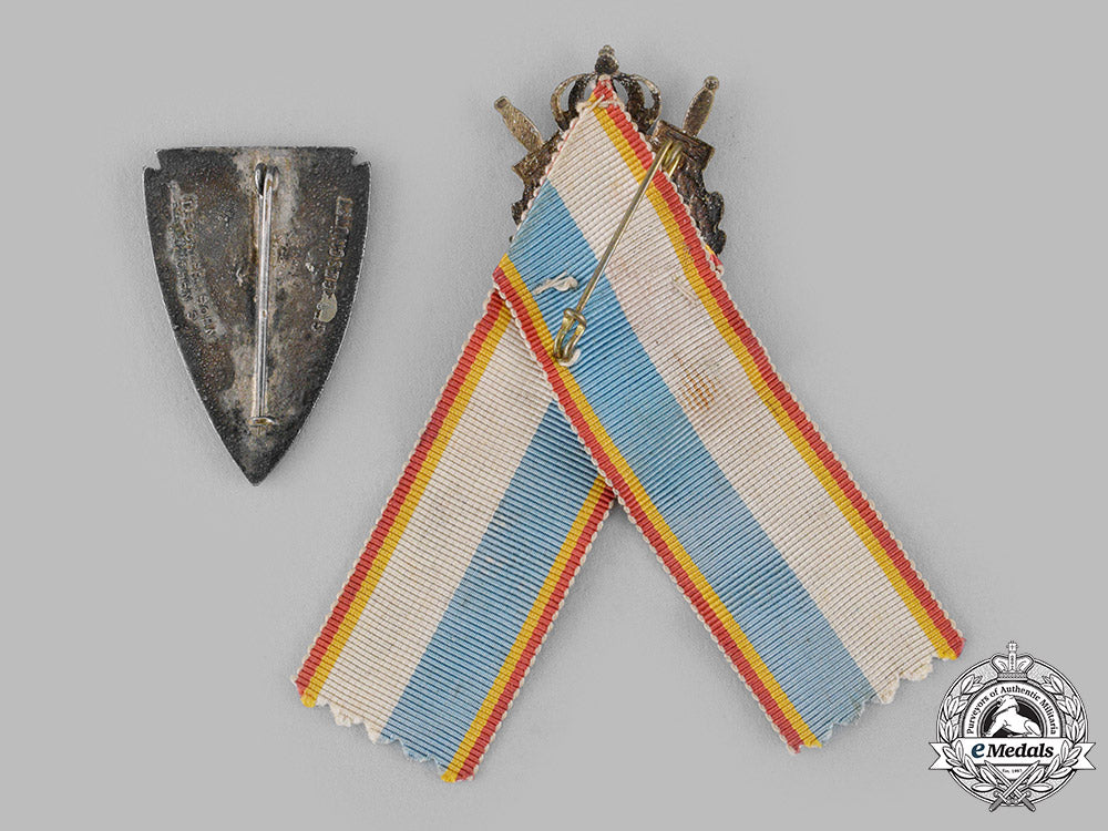 bavaria,_kingdom._a_pair_of_first_war_regimental_badges_m19_14103