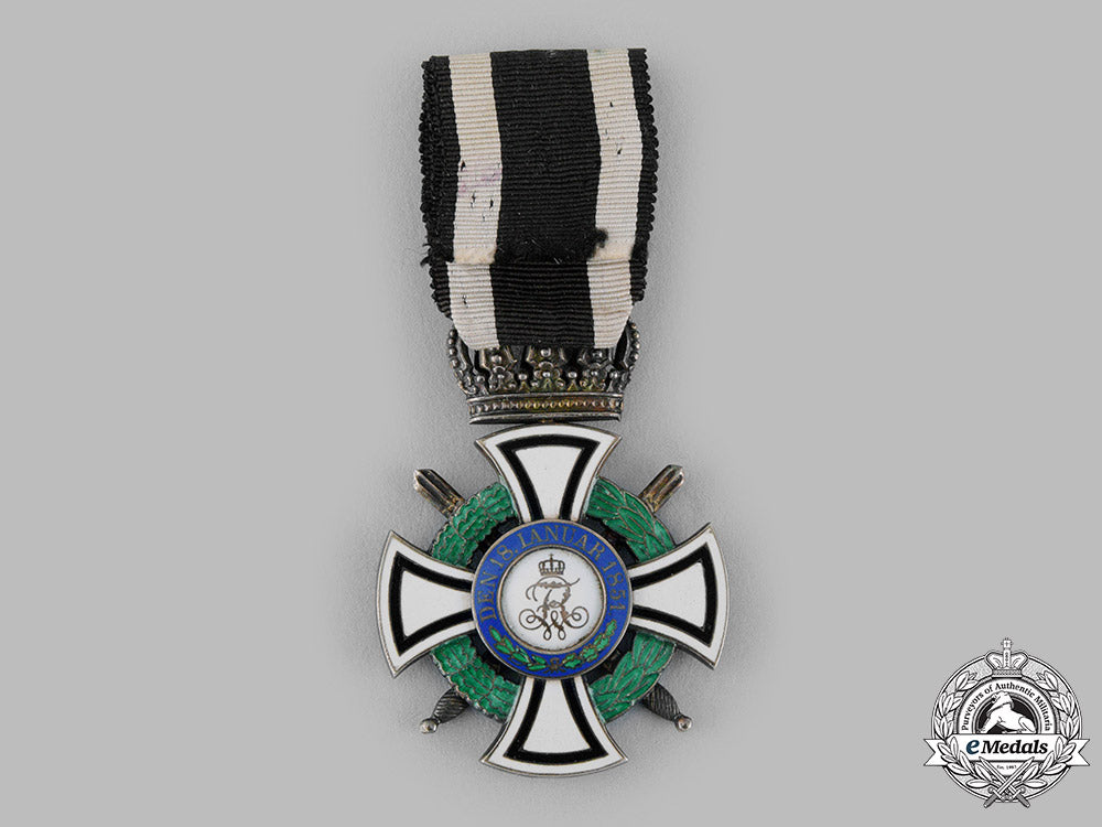 prussia,_kingdom._a_house_order_of_hohenzollern,_knight’s_cross_with_swords,_by_wagner&_sohn,_c.1916_m19_14121