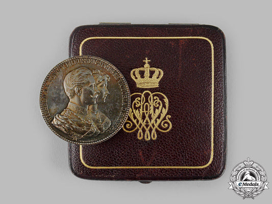 germany,_imperial._a50_th_wedding_anniversary_silver_medal_with_case,_by_emil_weigand,_c.1900_m19_14138