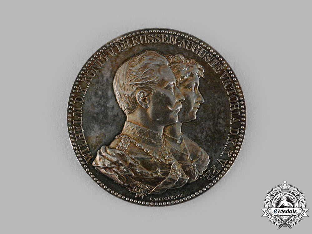 germany,_imperial._a50_th_wedding_anniversary_silver_medal_with_case,_by_emil_weigand,_c.1900_m19_14139