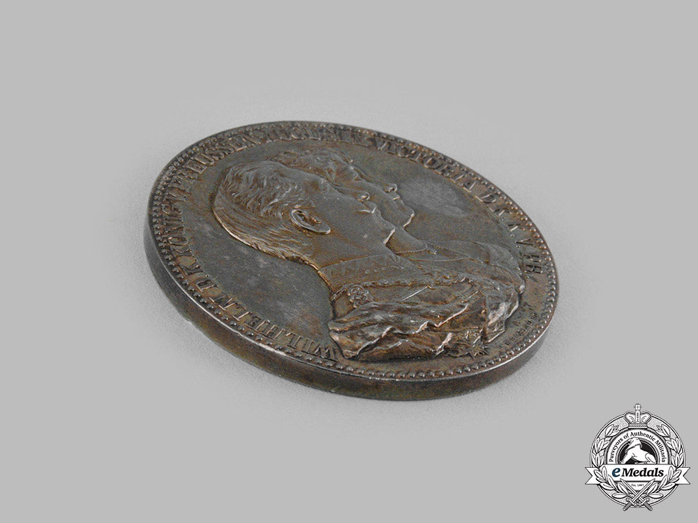 germany,_imperial._a50_th_wedding_anniversary_silver_medal_with_case,_by_emil_weigand,_c.1900_m19_14141
