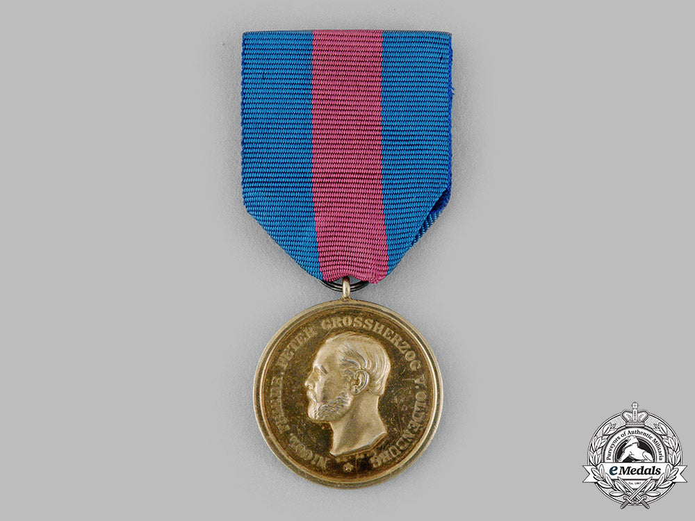 oldenburg,_grand_duchy._a_rare_golden_medal_for_merit_in_the_arts,_c.1910_m19_14145_1
