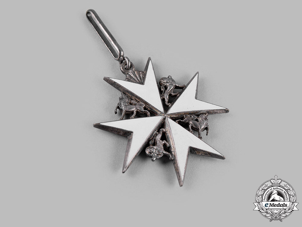 united_kingdom._an_order_of_st._john,_knight_of_grace,_by_vaughton&_sons,_c.1945_m19_14347