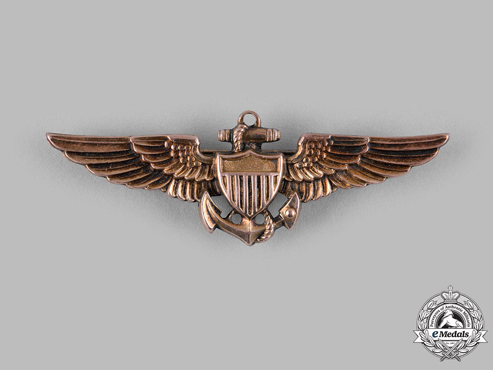 united_states._a_naval_aviator_badge,_by_amico,_c.1939_m19_14400