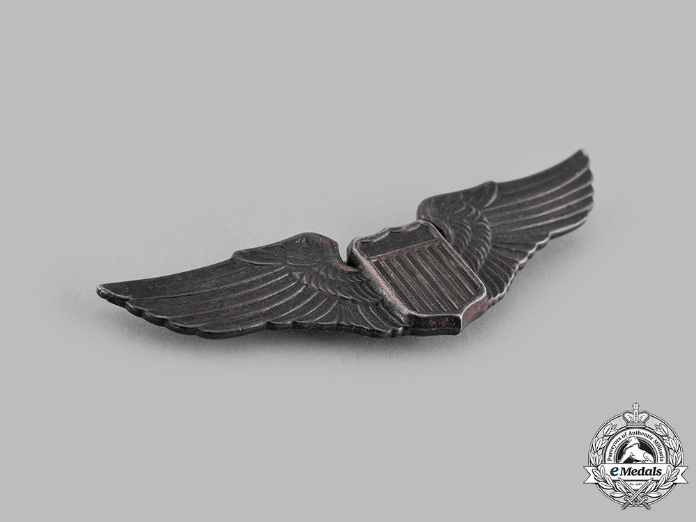 united_states._an_army_air_forces_pilot_badge,_c.1935_m19_14427