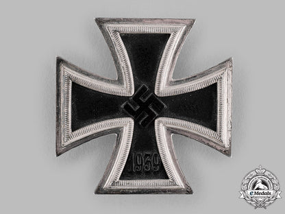 germany,_wehrmacht._a1939_iron_cross_i_class_with_case,_by_b.h._mayer,_dietrich_maerz_collection_m19_14510