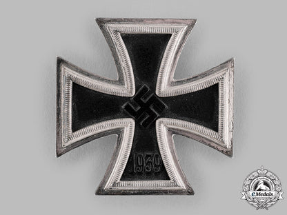 germany,_wehrmacht._a1939_iron_cross_i_class_with_case,_by_b.h._mayer,_dietrich_maerz_collection_m19_14510