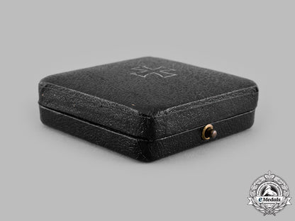 germany,_wehrmacht._a1939_iron_cross_i_class_with_case,_by_b.h._mayer,_dietrich_maerz_collection_m19_14517