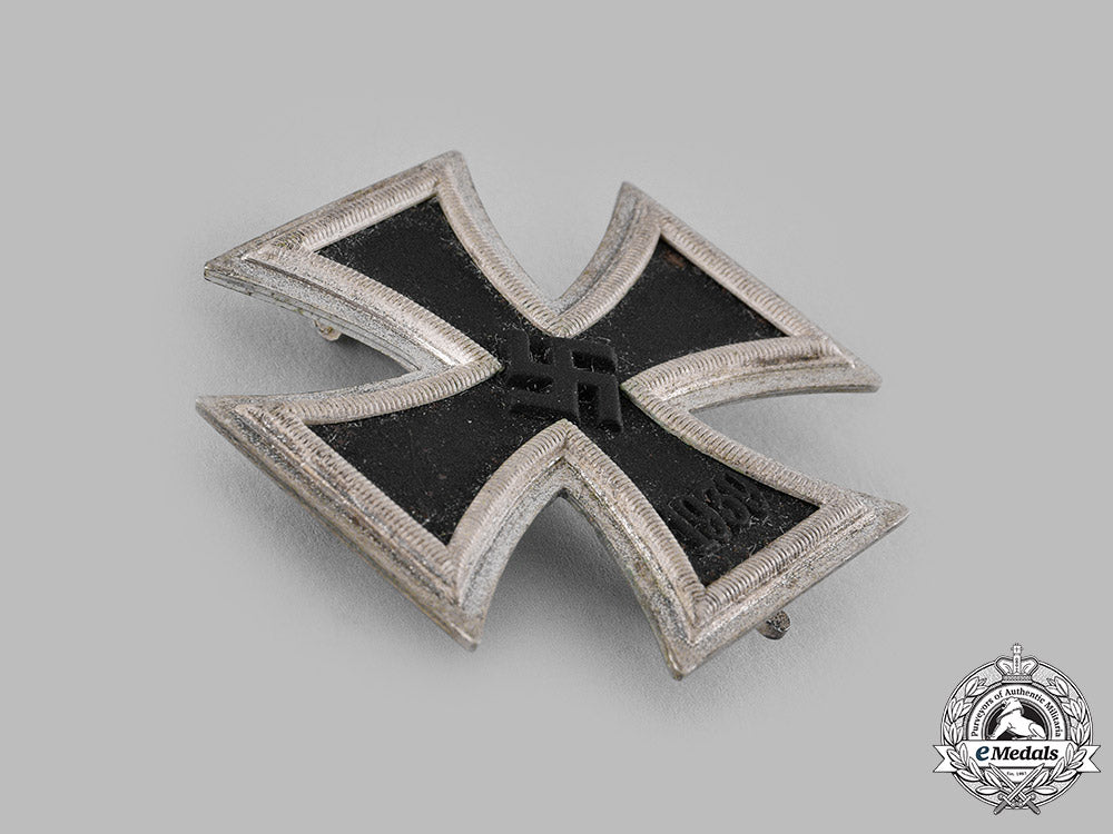 germany,_wehrmacht._a1939_iron_cross_i_class,_with_case,_by_c.f._zimmermann_m19_14543