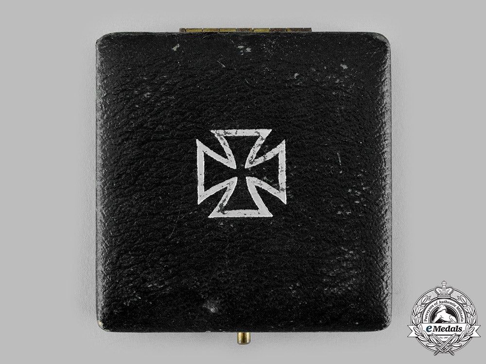 germany,_wehrmacht._a1939_iron_cross_i_class,_with_case,_by_c.f._zimmermann_m19_14547