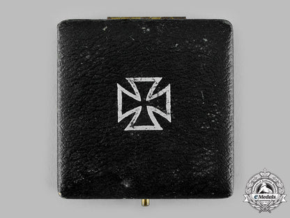 germany,_wehrmacht._a1939_iron_cross_i_class,_with_case,_by_c.f._zimmermann_m19_14547