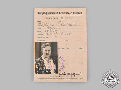 germany,_third_reich._a_lot_of_membership_badges_and_cards_to_hulda_wichelhaus_m19_14604