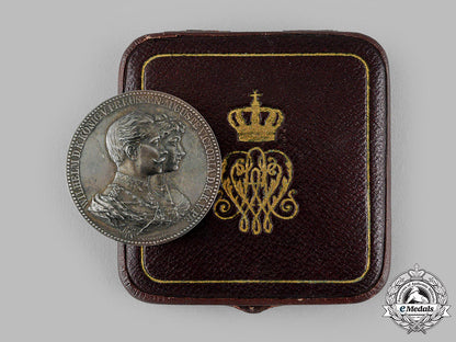 germany,_imperial._a50_th_wedding_anniversary_silver_medal,_with_case,_by_emil_weigand_m19_14789