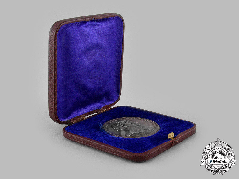 germany,_imperial._a50_th_wedding_anniversary_silver_medal,_with_case,_by_emil_weigand_m19_14795