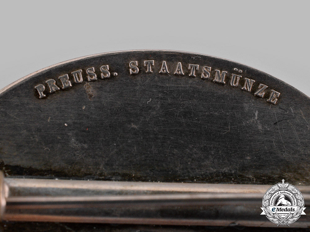 germany,_third_reich._a_badge_for_merit_in_fire_fighting_by_the_prussian_mint_m19_14860