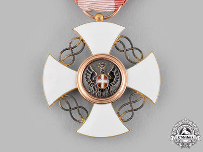 italy,_kingdom._an_order_of_the_crown_in_gold,_v_class_knight_m19_14935_1_1