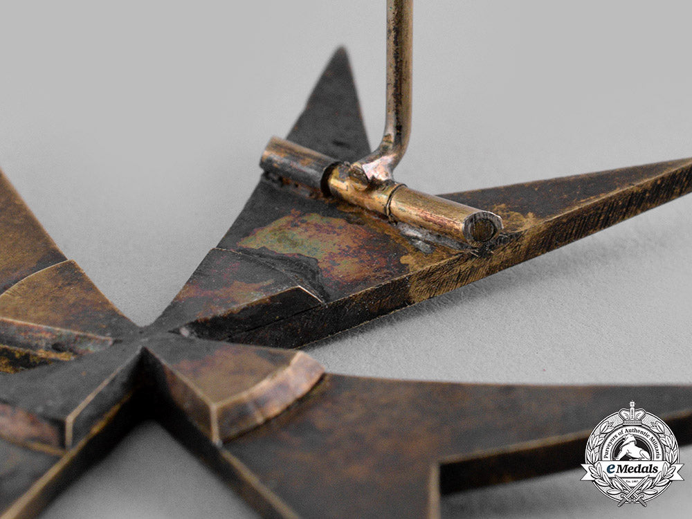 international._an_order_of_merit_of_the_order_of_saint_john_of_jerusalem,_of_rhodes_and_of_malta,_breast_star,_by_gardino_m19_14944_1