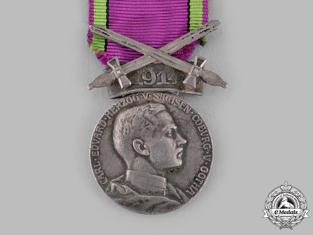 saxe-_coburg_and_gotha,_duchy._a_saxe-_ernestine_house_order,_silver_merit_medal_with_sword_clasp1914_m19_15068