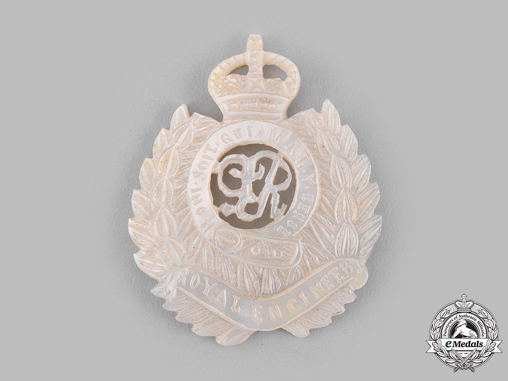 united_kingdom._a_mother_of_pearl_royal_engineers_sweetheart_brooch_m19_15102_1_1_1