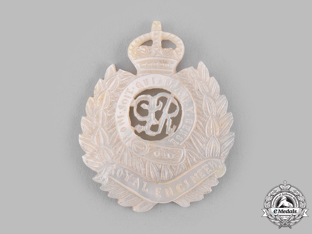 united_kingdom._a_mother_of_pearl_royal_engineers_sweetheart_brooch_m19_15102_1_1_1
