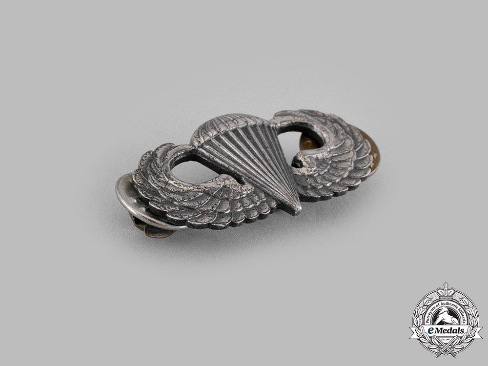 united_states._a_basic_parachutist_badge,_c.1945_m19_15119