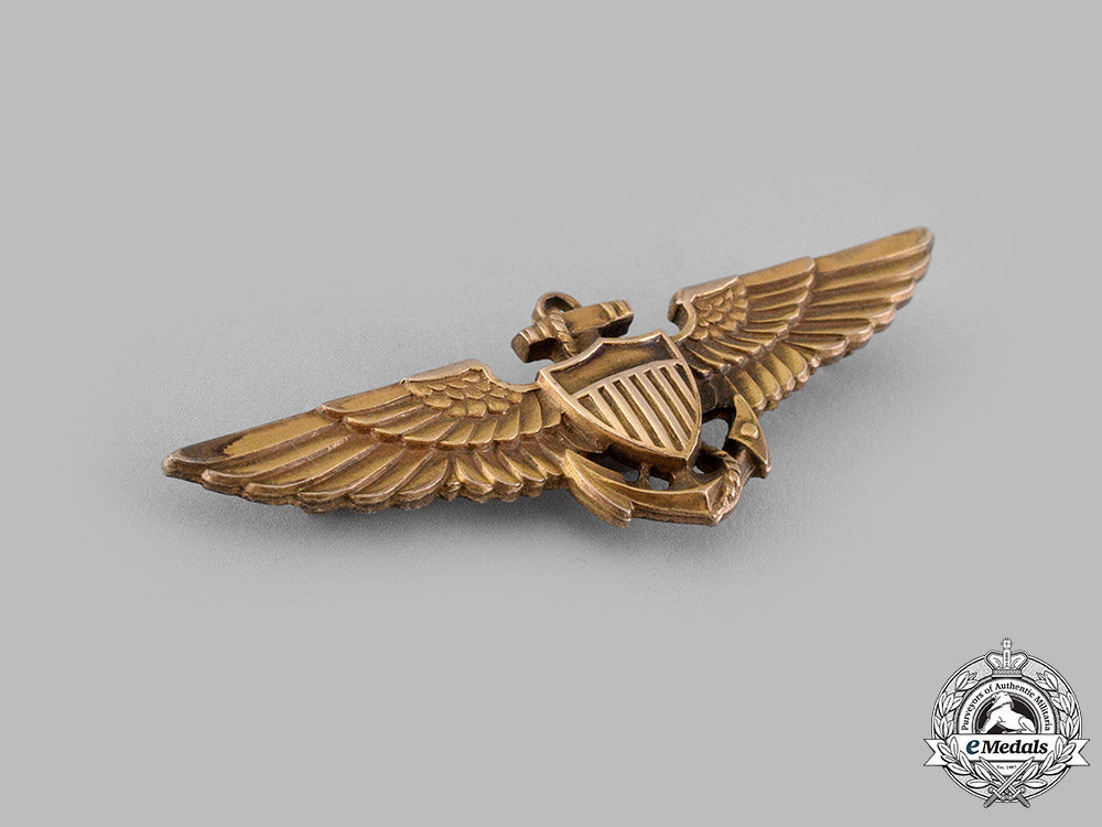 united_states._a_naval_aviator_badge,_c.1939_m19_15129_1_1_1