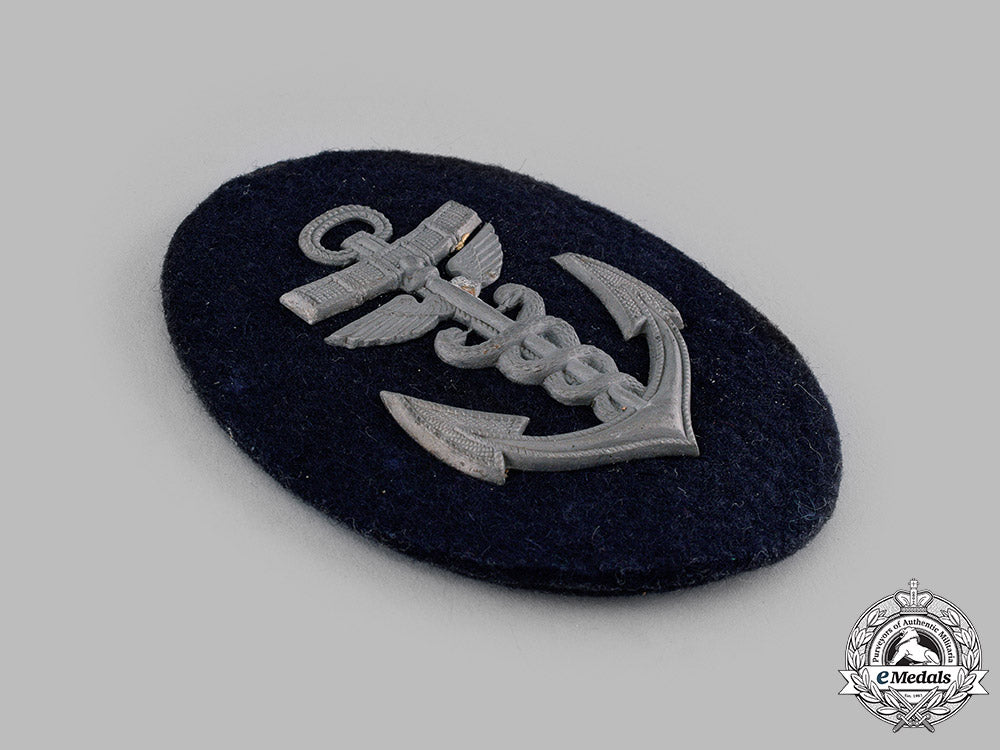 germany,_kriegsmarine._an_em/_nco’s_administration_specialist_insignia_m19_15359