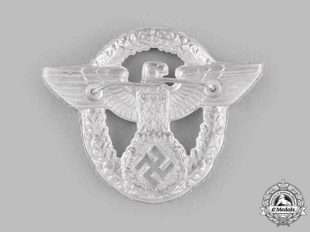 germany,_ordnungspolizei._a_visor_cap_eagle_m19_15364