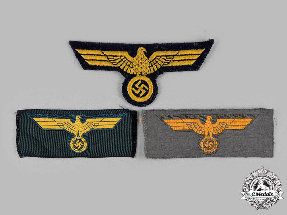 germany,_wehrmacht._a_lot_of_wehrmacht_uniform_eagle_insignia_m19_15424