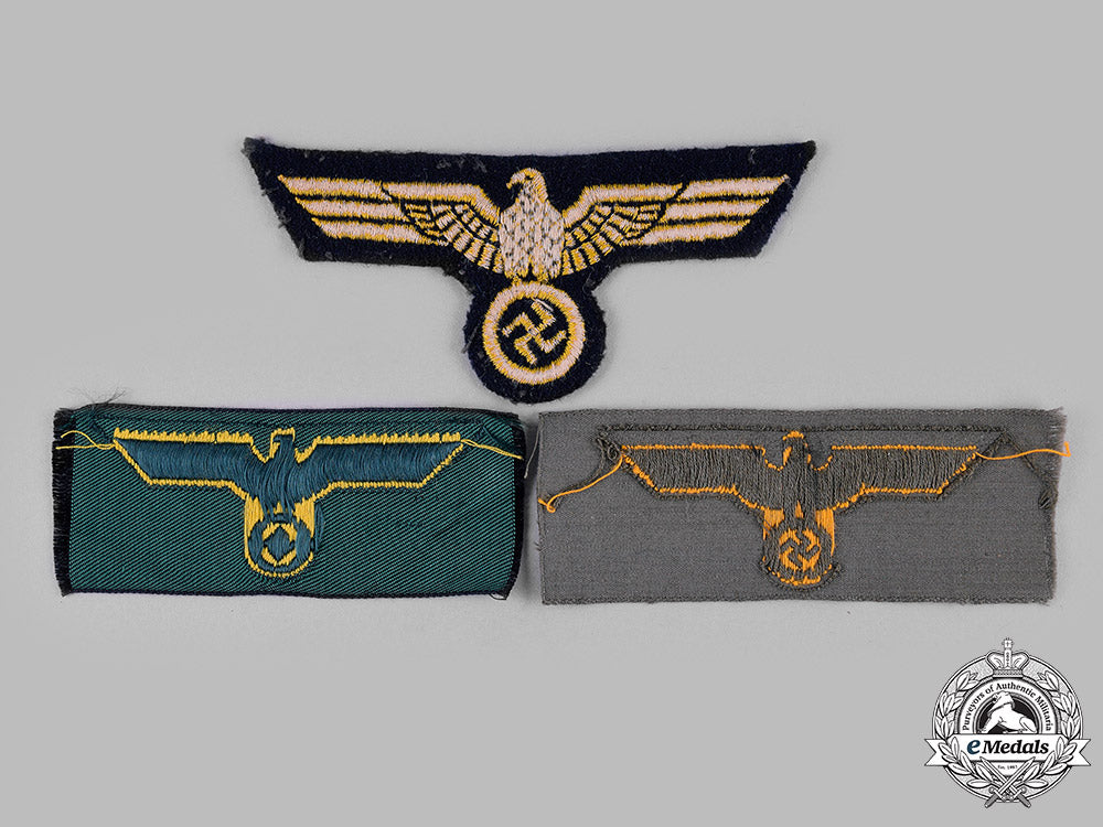 germany,_wehrmacht._a_lot_of_wehrmacht_uniform_eagle_insignia_m19_15425