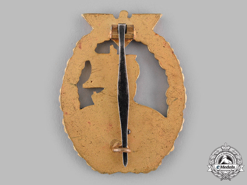 germany,_kriegsmarine._an_auxiliary_cruiser_war_badge_by_c.e._juncker_m19_15462