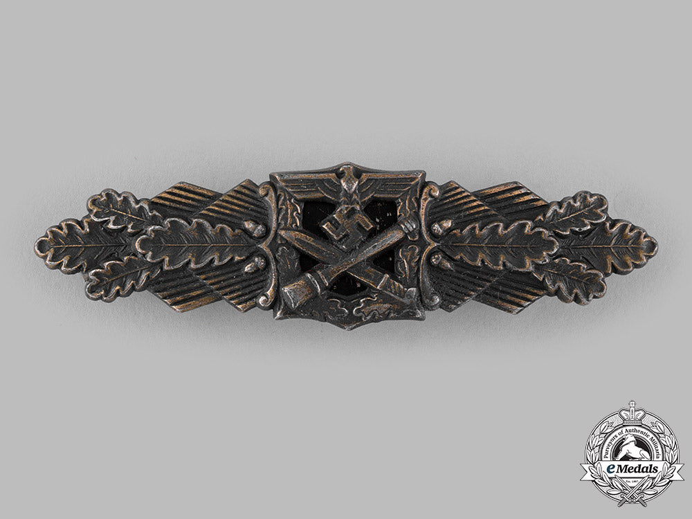 germany,_wehrmacht._a_close_combat_clasp,_bronze_grade,_by_friedrich_linden_m19_15474