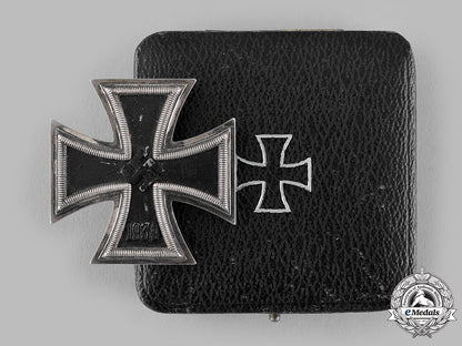 germany,_wehrmacht._a1939_iron_cross_i_class_with_case,_by_fritz_zimmermann,_dietrich_maerz_collection_m19_15486