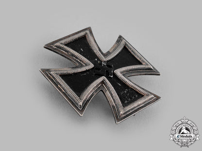 germany,_wehrmacht._a1939_iron_cross_i_class_with_case,_by_fritz_zimmermann,_dietrich_maerz_collection_m19_15489