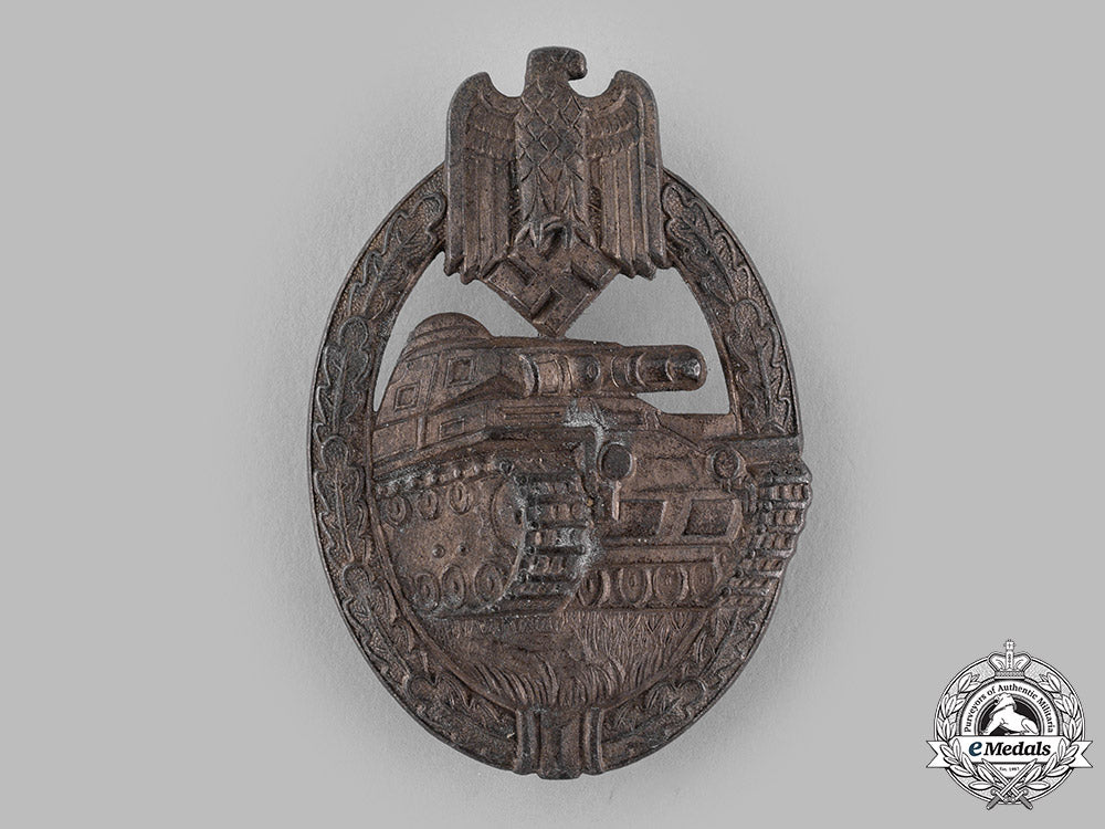 germany,_wehrmacht._a_panzer_assault_badge,_bronze_grade_m19_15543