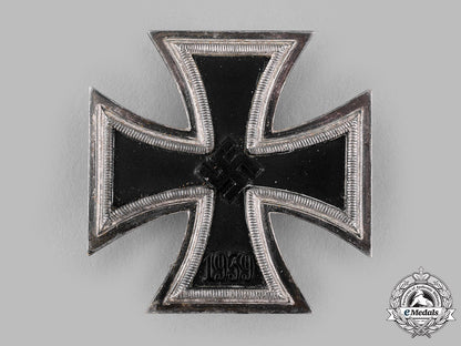 germany,_wehrmacht._a1939_iron_cross_i_class_by_wächtler&_lange_m19_15552_1