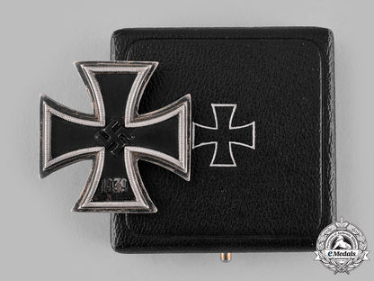 germany,_wehrmacht._a1939_iron_cross_i_class,_with_case,_by_c.f._zimmermann_m19_15860