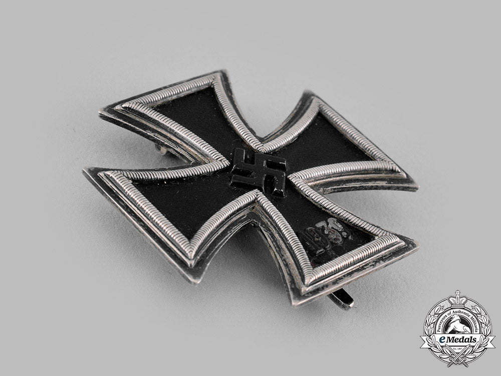 germany,_wehrmacht._a1939_iron_cross_i_class,_with_case,_by_c.f._zimmermann_m19_15863