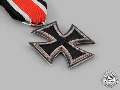 germany,_wehrmacht._a1939_iron_cross_ii_class_by_s._jablonski&_co._m19_15937